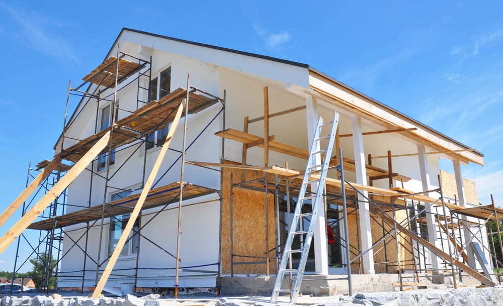 Réussir la peinture de la façade extérieure de sa maison sans fausse note